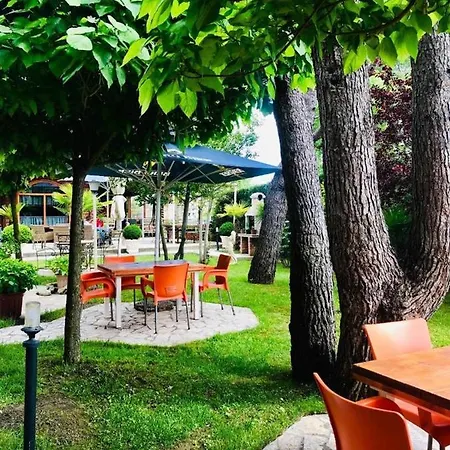 Restaurant Baca Golem (Tirana)